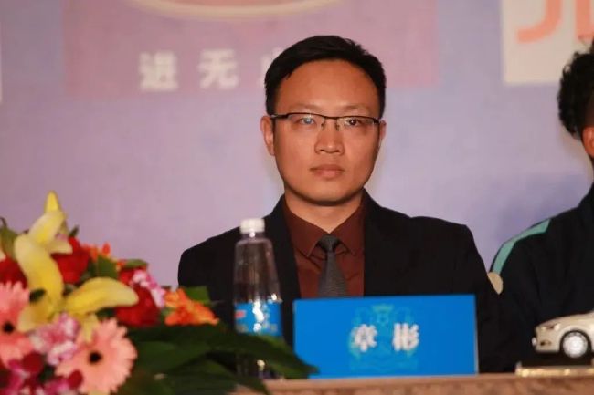 自己现在还不远万里跑到金陵求长生，这必然会让大儿子气急败坏。